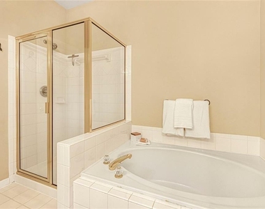 132 Wetherbrooke Lane - Photo Thumbnail 11
