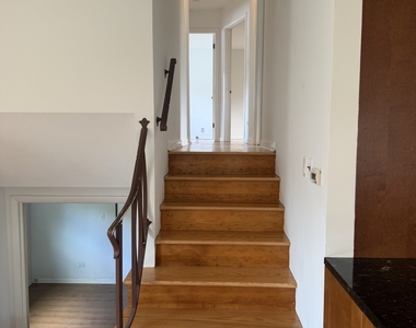 550 Laramie Avenue - Photo Thumbnail 20