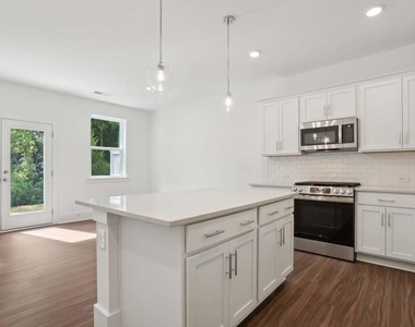 1621 Gunnin Trace Nw - Photo Thumbnail 8
