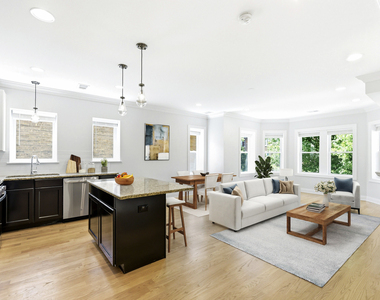 6341 N Oakley Avenue - Photo Thumbnail 5