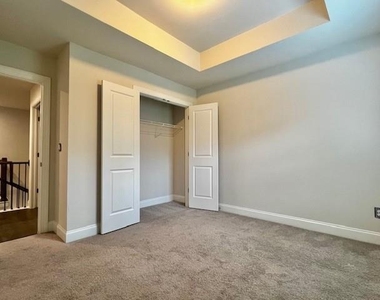 2061 Morrison Avenue - Photo Thumbnail 15