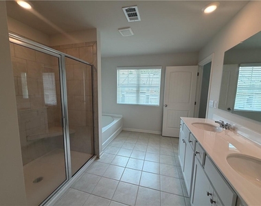 3101 Greyton Drive - Photo Thumbnail 12