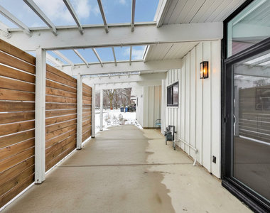 2649 Crawford Avenue - Photo Thumbnail 2