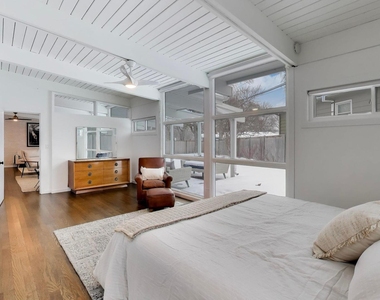 2649 Crawford Avenue - Photo Thumbnail 19