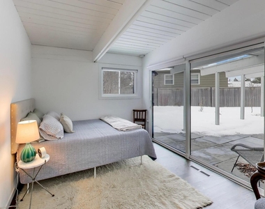 2649 Crawford Avenue - Photo Thumbnail 27