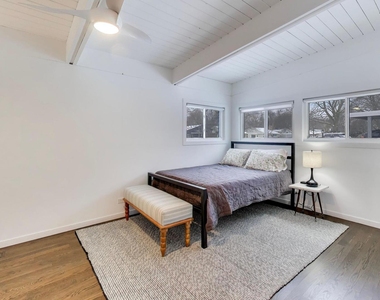 2649 Crawford Avenue - Photo Thumbnail 22