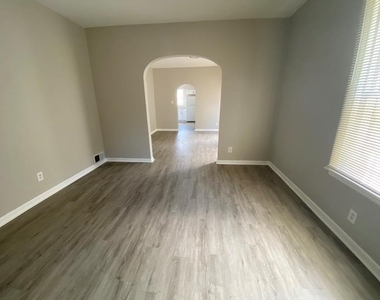 616 Vine Street - Photo Thumbnail 5
