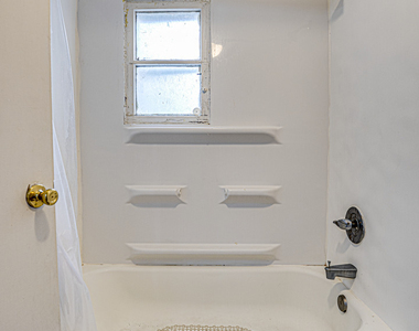 457 Talma Street - Photo Thumbnail 12