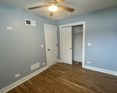9012 Mansfield Avenue - Photo Thumbnail 5