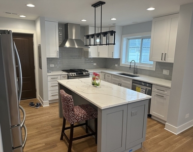 9012 Mansfield Avenue - Photo Thumbnail 1