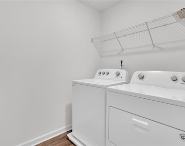 4855 Darby Drive - Photo Thumbnail 19
