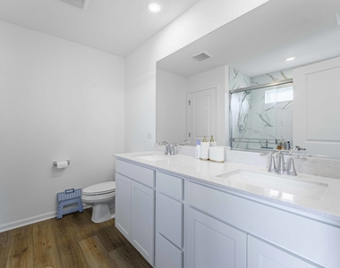 7710 Nightshade Lane - Photo Thumbnail 8