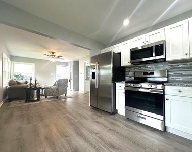 423 Westmore Meyers Road - Photo Thumbnail 4