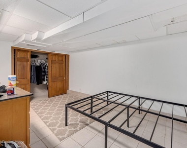 405 Greenfield Avenue - Photo Thumbnail 18