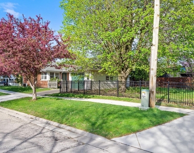 405 Greenfield Avenue - Photo Thumbnail 23