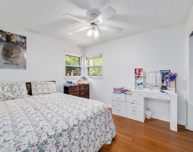 405 Greenfield Avenue - Photo Thumbnail 12