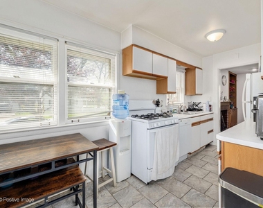 405 Greenfield Avenue - Photo Thumbnail 8
