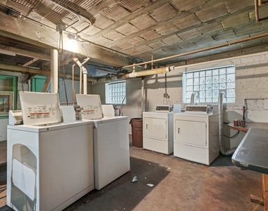 820 Reba Place - Photo Thumbnail 11
