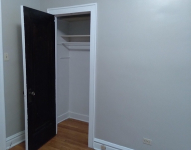 820 Reba Place - Photo Thumbnail 9
