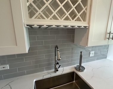 5700 Hillcrest Lane - Photo Thumbnail 7