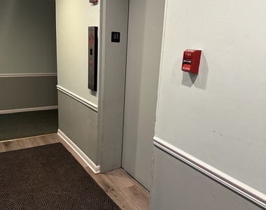 5700 Hillcrest Lane - Photo Thumbnail 15