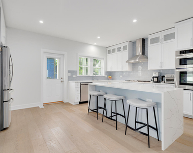 1205 Curtiss Street - Photo Thumbnail 11