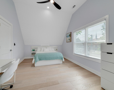 1205 Curtiss Street - Photo Thumbnail 25