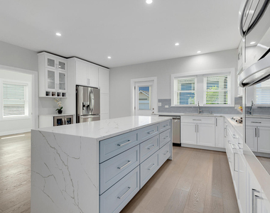 1205 Curtiss Street - Photo Thumbnail 14