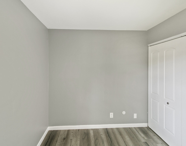 164 Galewood Drive - Photo Thumbnail 4