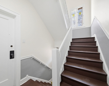 8024 S Vernon Avenue - Photo Thumbnail 1