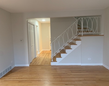 822 Skokie Boulevard - Photo Thumbnail 9