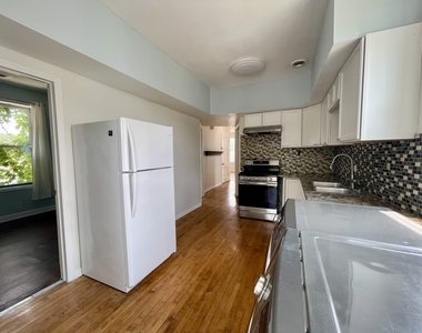 1408 Kenilworth Avenue - Photo Thumbnail 7