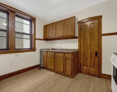 2439 W Birchwood Street - Photo Thumbnail 8