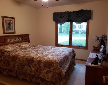 416 Red Wing Lane - Photo Thumbnail 8
