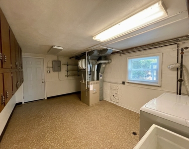 7150 N Crawford Avenue - Photo Thumbnail 19