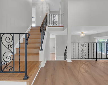 1132 Brighton Place - Photo Thumbnail 6