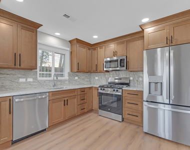 1132 Brighton Place - Photo Thumbnail 18
