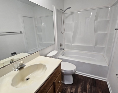 571 White Birch Road - Photo Thumbnail 11