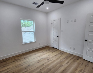 316 S Sandra Street - Photo Thumbnail 20