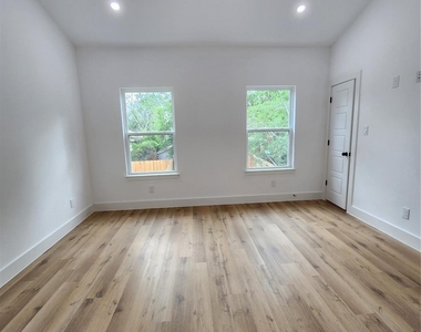 316 S Sandra Street - Photo Thumbnail 17