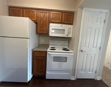 7315 Brompton Rd Street - Photo Thumbnail 5