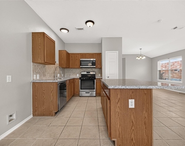 14922 Sugar Sweet Drive - Photo Thumbnail 19
