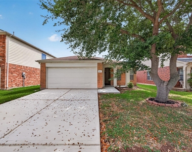 14922 Sugar Sweet Drive - Photo Thumbnail 3