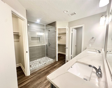 2523 Castle Place - Photo Thumbnail 12