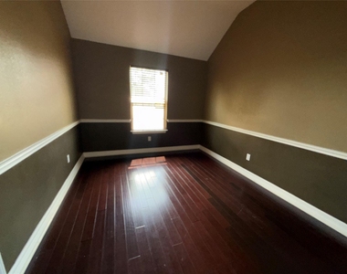 8233 Hickok Lane - Photo Thumbnail 1