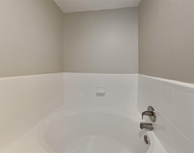 19530 Rocky Bank Drive - Photo Thumbnail 10