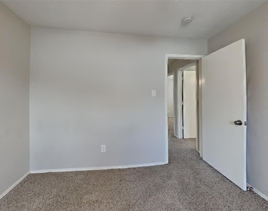19530 Rocky Bank Drive - Photo Thumbnail 15