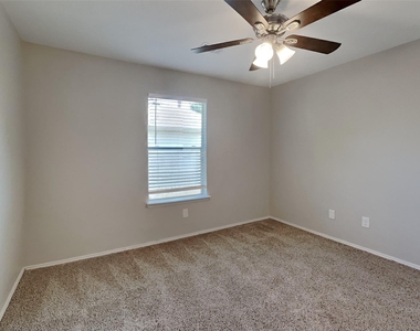 19530 Rocky Bank Drive - Photo Thumbnail 18