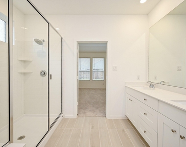 6427 Seafoam Lake Drive - Photo Thumbnail 35