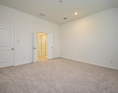 6427 Seafoam Lake Drive - Photo Thumbnail 27